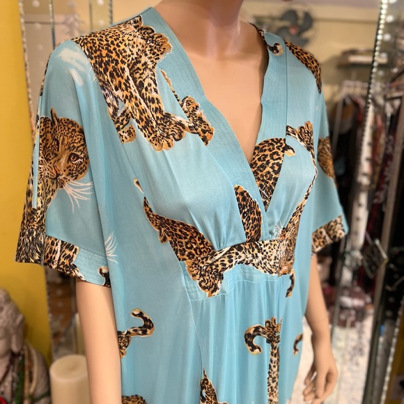 Vintage Animal Print Maxi Dress Kimono Inspired short sleeves size fits all - Picture 7 of 16